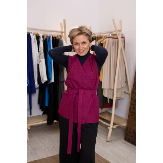Sleeveless jacket "Nastunya"