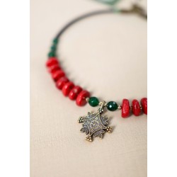 Viburnum bush necklace