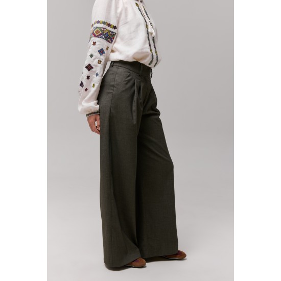 Zlata's pants